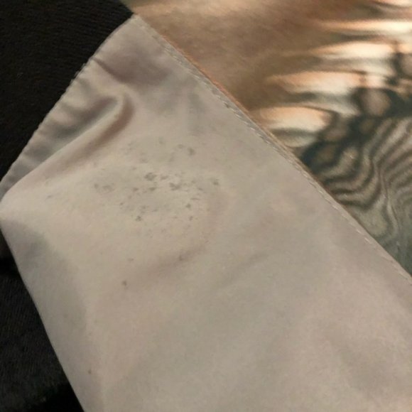 Black Halo pencil skirt - Picture 2 of 6